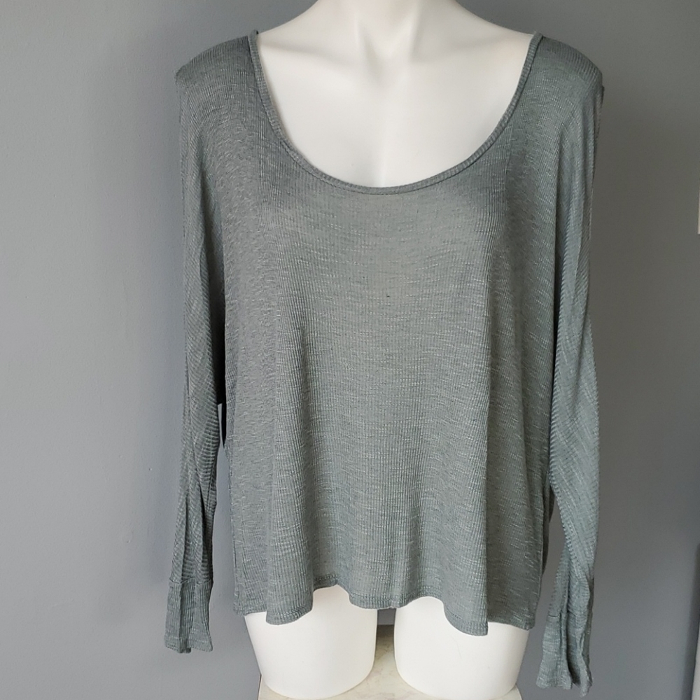 Women's Cold Shoulder top